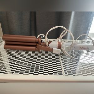 Conair Triple Barrel curling iron